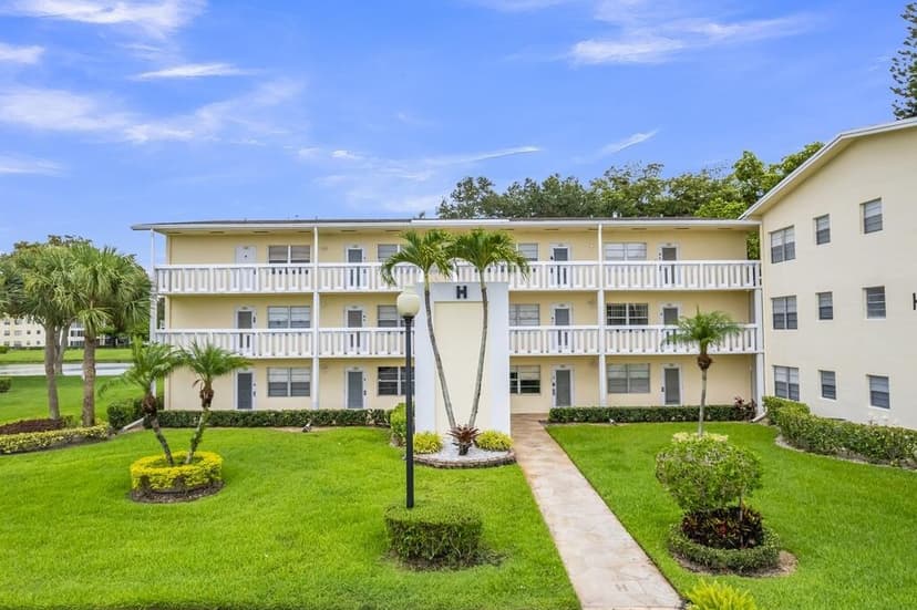 297 Dorset H, Boca Raton FL 33434