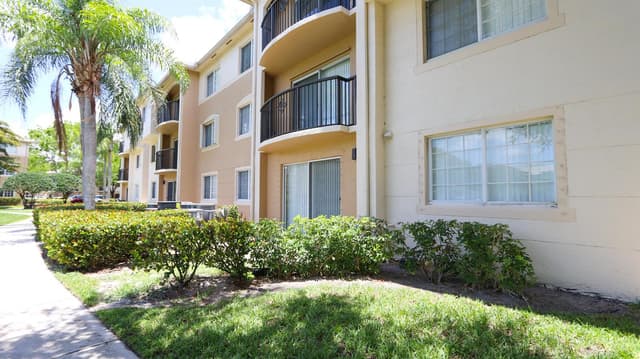 500 N Crestwood Ct Court N # 502, Royal Palm Beach FL 33411 - Royal Palm Beach, FL - Photo 5