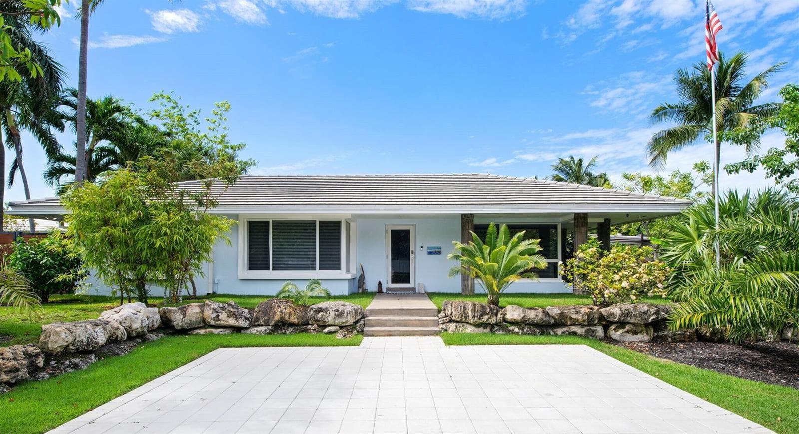 2417 SE 19th Place, Fort Lauderdale FL 33316
