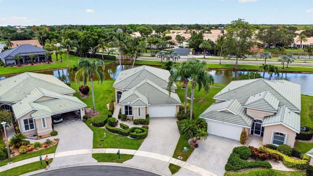 7760 Carrington Court, Boynton Beach FL 33472 - Boynton Beach, FL - Photo 2