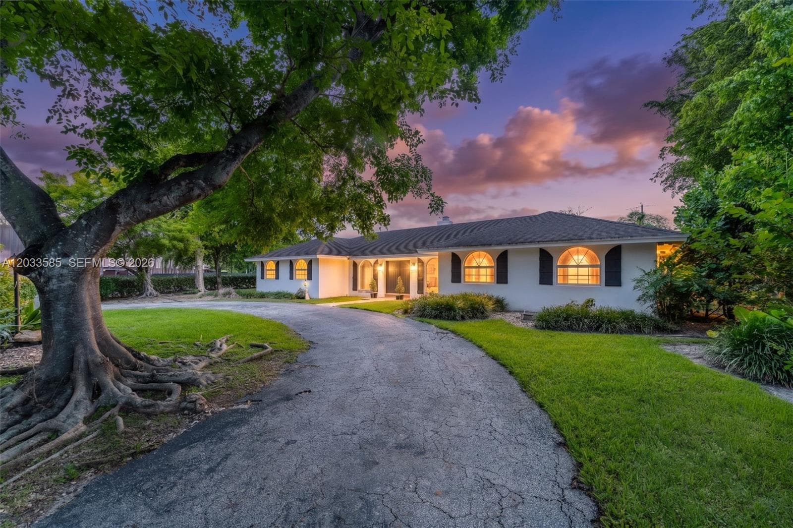 7603 SW 91st Ave, Miami FL 33173