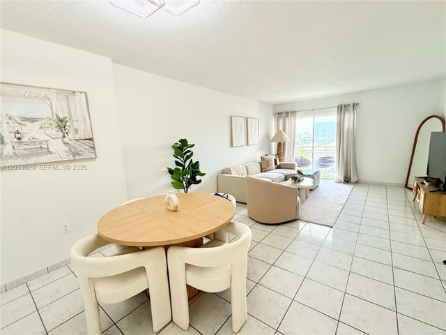 400 Kings Point Dr # 928, Sunny Isles Beach FL 33160 - Sunny Isles Beach, FL - Photo 4