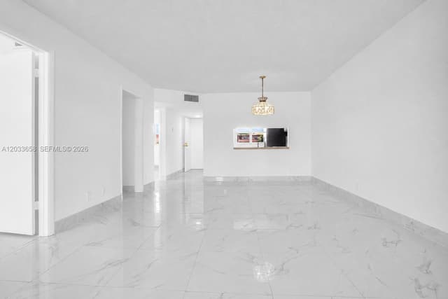 8852 W Mcnab Rd # 205, Tamarac FL 33321 - Tamarac, FL - Photo 4