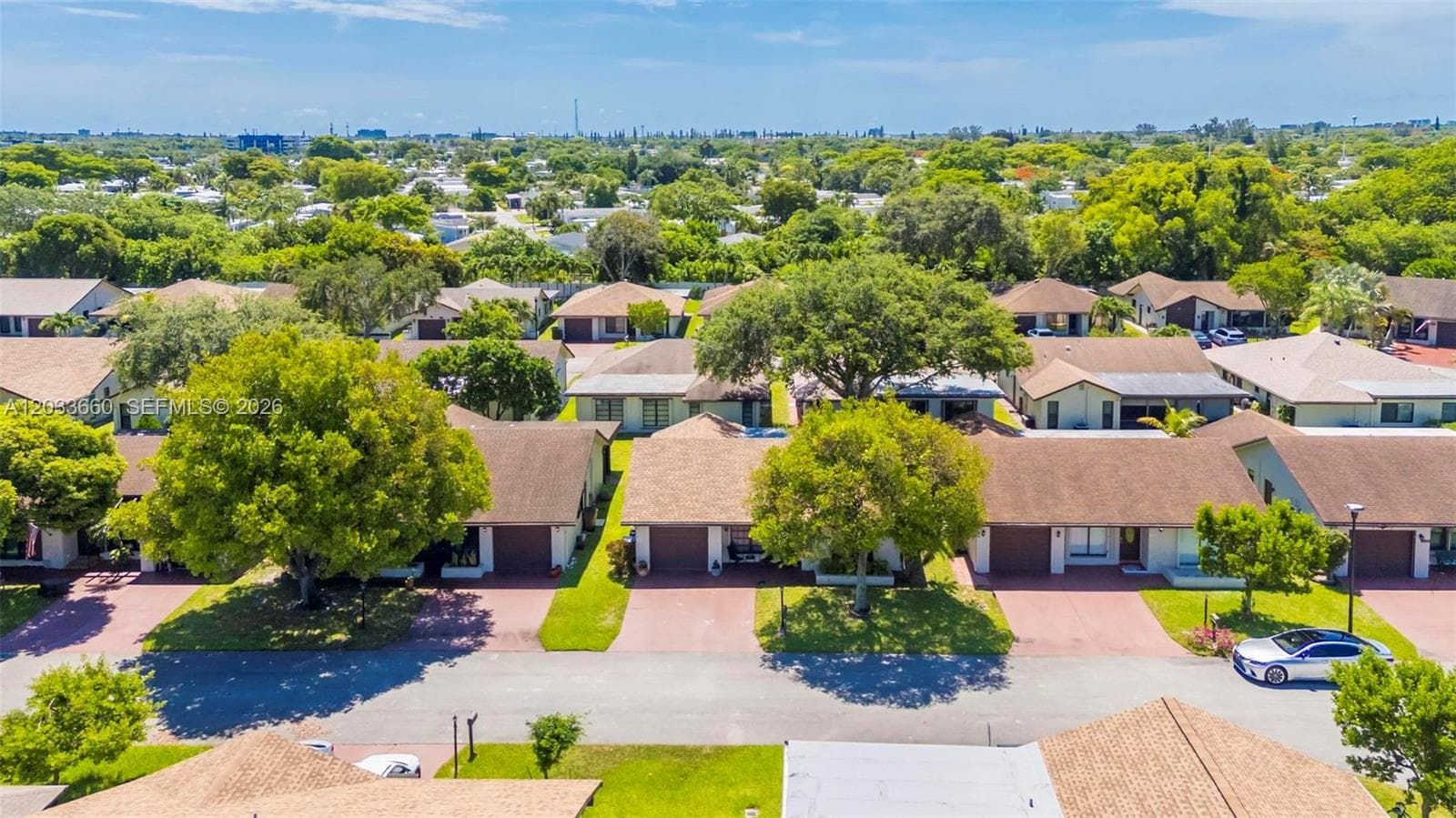 1726 SW 20th Ter, Deerfield Beach FL 33442