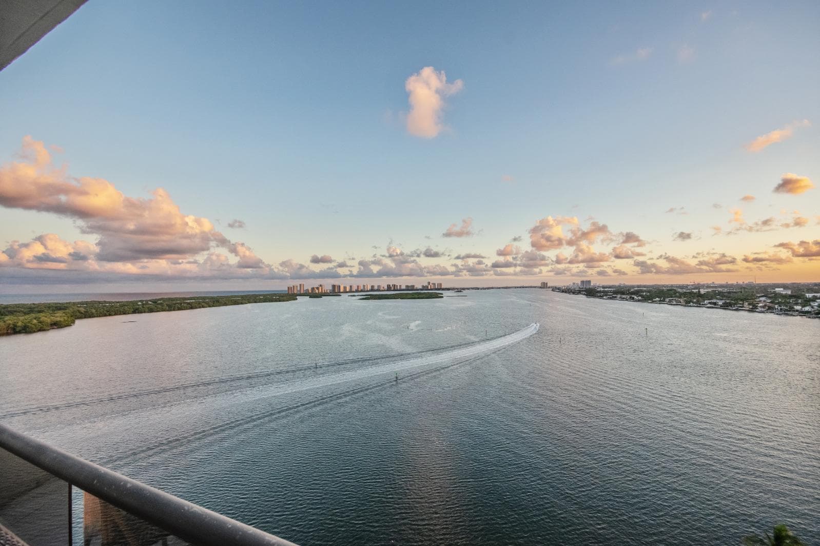 100 Lakeshore Drive # 1755, North Palm Beach FL 33408