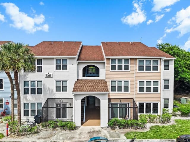 2303 N Congress Ave # 27, Boynton Beach FL 33426 - Boynton Beach, FL - Photo 2