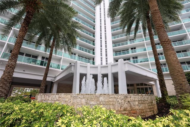 100 Bayview Dr # 527, Sunny Isles Beach FL 33160 - Sunny Isles Beach, FL - Photo 7