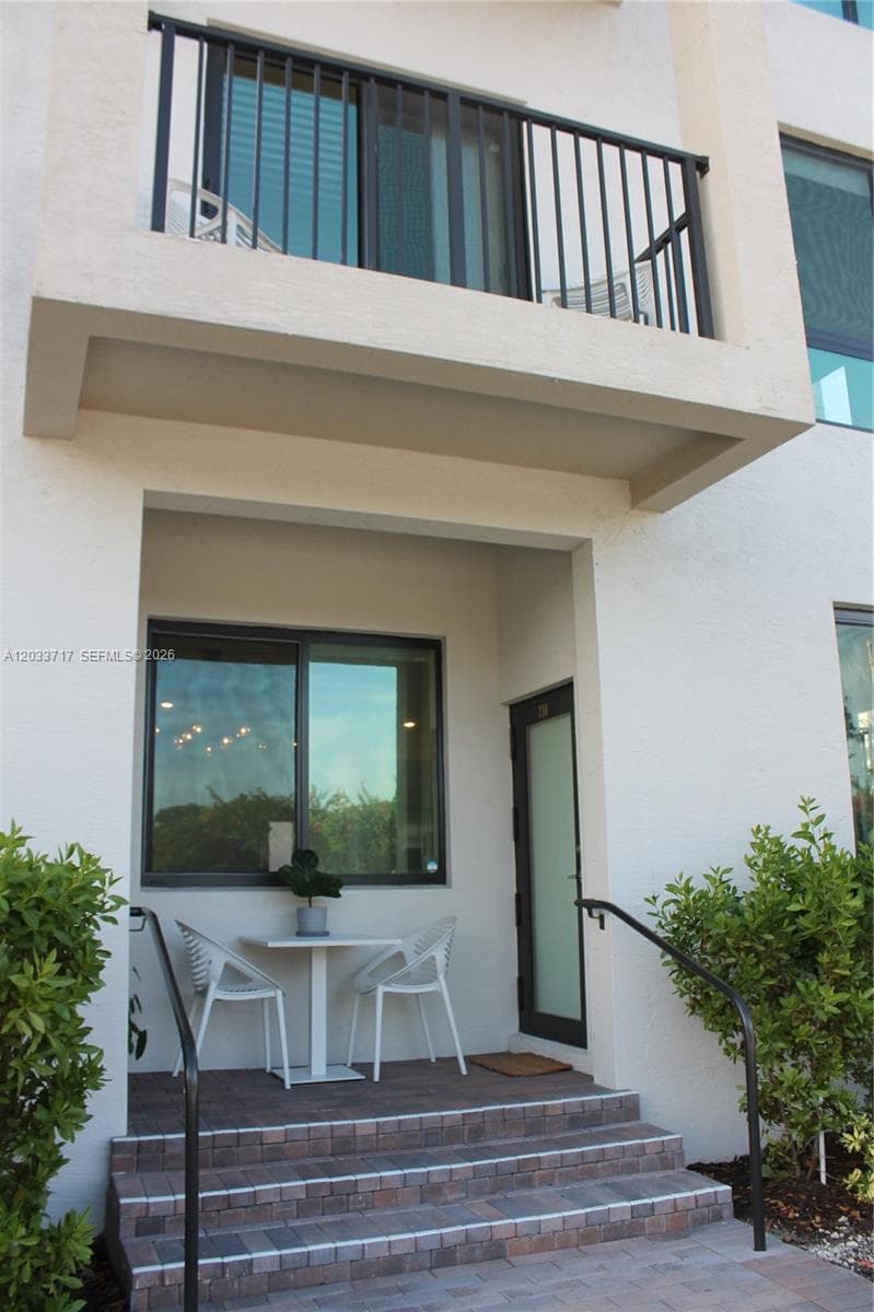 8265 NW 41 ST # 110, Doral FL 33166
