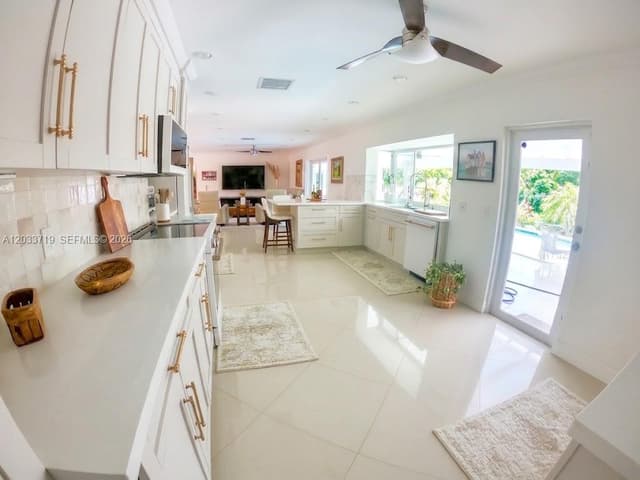 14500 SW 84th Ave, Palmetto Bay FL 33158 - Palmetto Bay, FL - Photo 7
