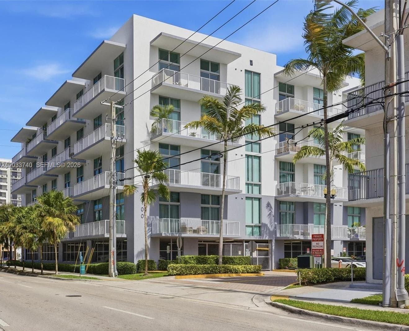 2100 Van Buren St # 322, Hollywood FL 33020