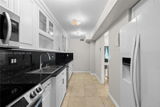 18011 Biscayne Blvd # 902, Aventura FL 33160 - Aventura, FL - Photo 5