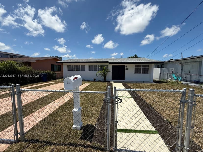 1749 NW 154th St, Miami Gardens FL 33054