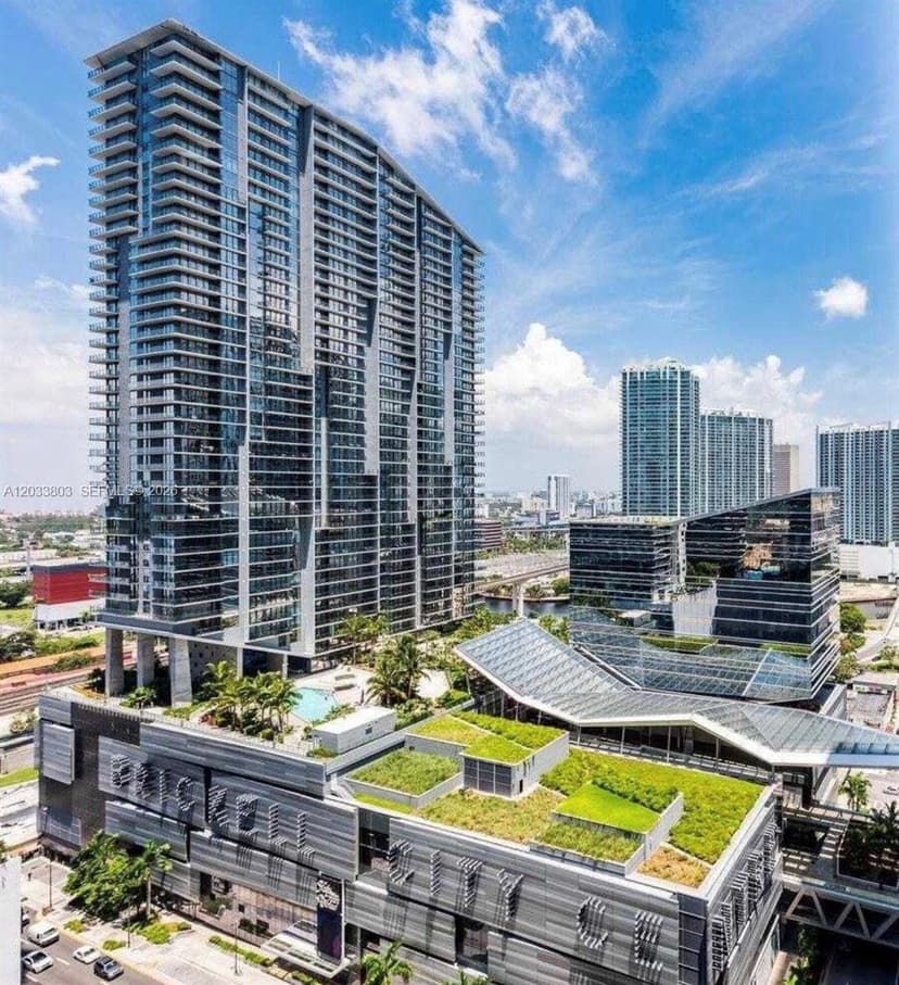 88 SW 7th St # 2206, Miami FL 33130