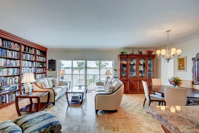 250 Bradley Place # 408, Palm Beach FL 33480 - Palm Beach, FL - Photo 4