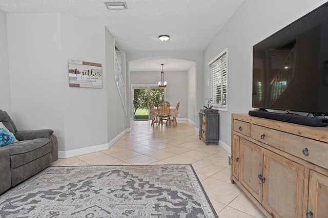 4776 Lago Vista Drive, Coconut Creek FL 33073 - Coconut Creek, FL - Photo 6