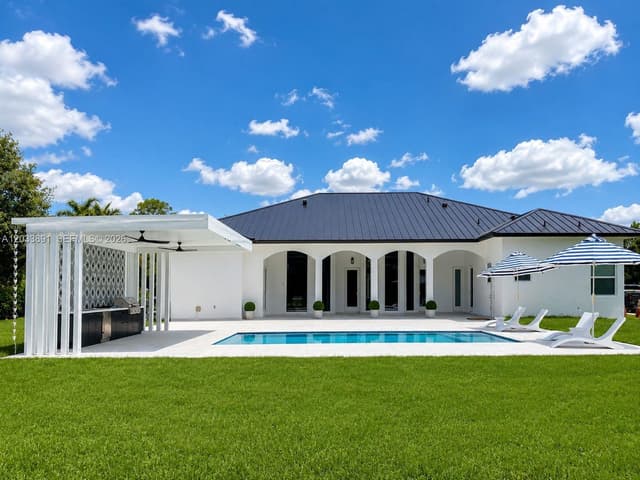 23710 SW 214th Pl, Homestead FL 33031 - Homestead, FL - Photo 2