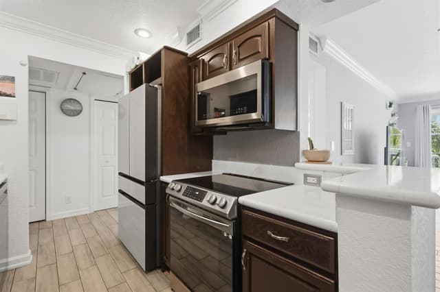 1515 E Broward Boulevard # 323, Fort Lauderdale FL 33301 - Fort Lauderdale, FL - Photo 4