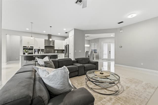 10555 Waves Way, Parkland FL 33076 - Parkland, FL - Photo 6