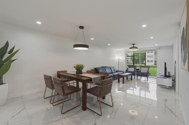 9523 N Hollybrook Lake Drive # 103, Pembroke Pines FL 33025 - Pembroke Pines, FL - Photo 2