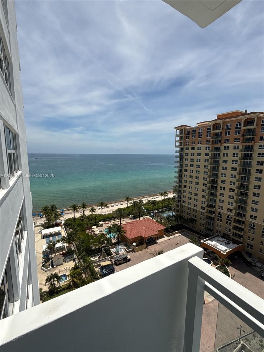 2030 S Ocean Dr # 1511, Hallandale Beach FL 33009