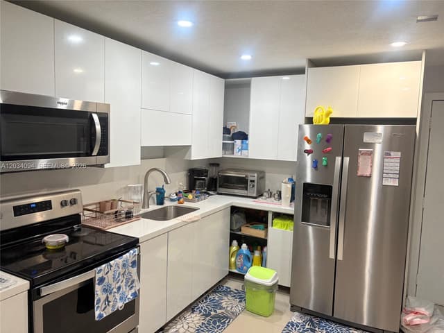 7208 Fairway Dr # I11, Miami Lakes FL 33014 - Miami Lakes, FL - Photo 5