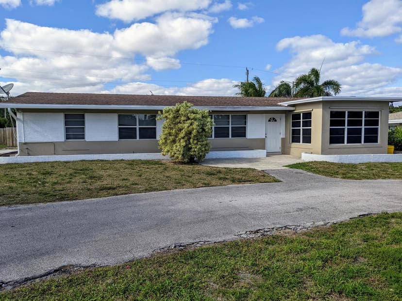 299 NW 12th Street, Boca Raton FL 33432