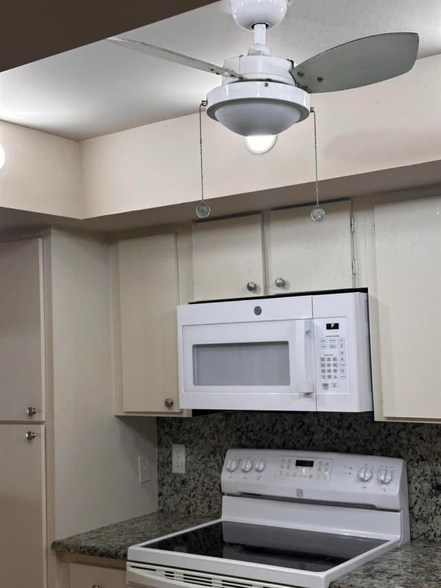 3212 Strawflower Way # 204, Lake Worth FL 33467 - Lake Worth, FL - Photo 4
