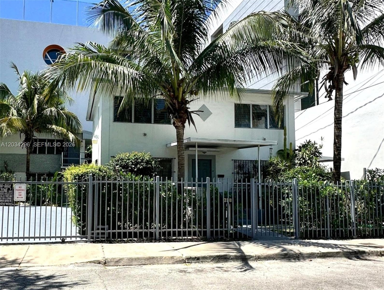 364 SW 11th St, Miami FL 33130
