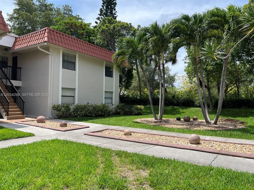 9710 Hammocks Blvd # 31, Miami FL 33196