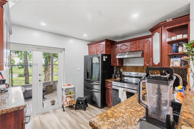 3463 Cluster Rd, Miramar FL 33025 - Miramar, FL - Photo 6