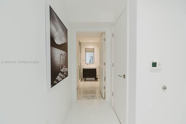 851 NE 1st Ave # 2403, Miami FL 33132 - Miami, FL - Photo 4