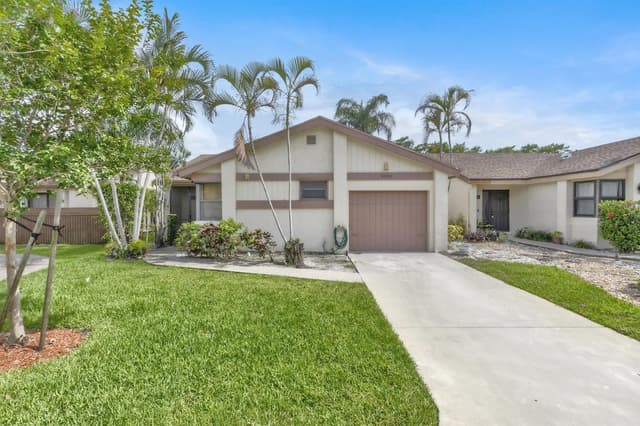 4306 Acacia Circle, Coconut Creek FL 33066 - Coconut Creek, FL - Photo 2