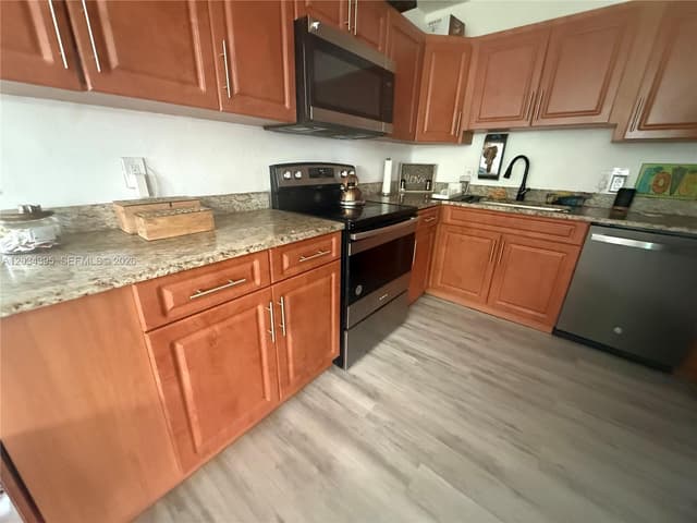 2538 Coolidge St, Hollywood FL 33020 - Hollywood, FL - Photo 4