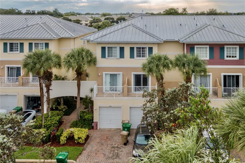4649 SW 75th Way, Davie FL 33314