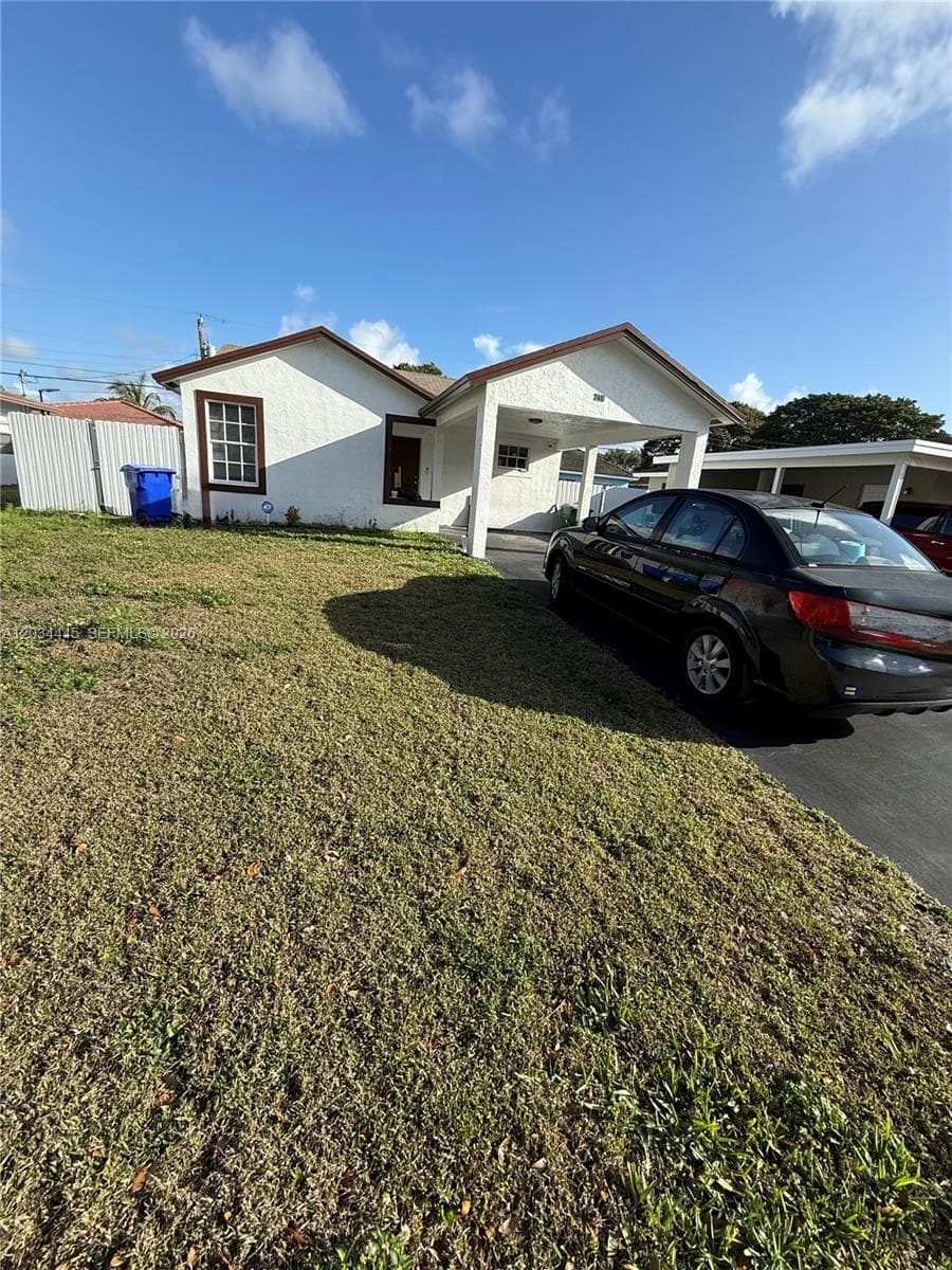 2441 NW 14th St, Fort Lauderdale FL 33311