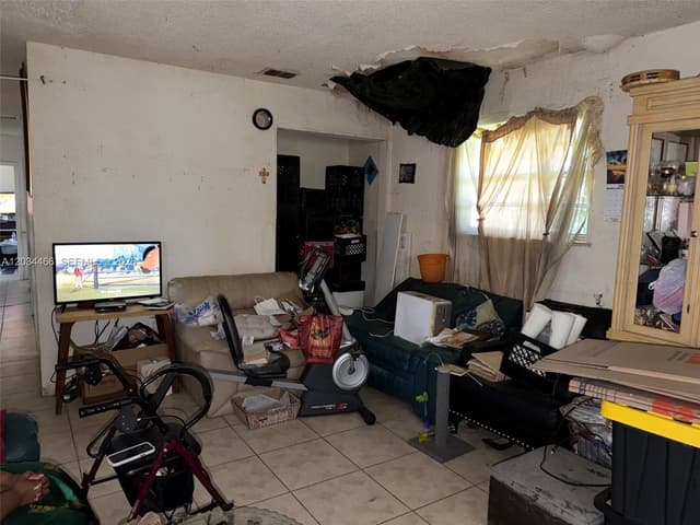 2327 Freedom St, Hollywood FL 33020 - Hollywood, FL - Photo 3