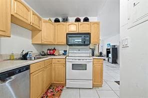504 Gardens Drive # 203, Pompano Beach FL 33069 - Pompano Beach, FL - Photo 1