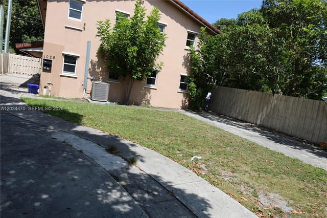 1029 S C St, Lake Worth FL 33460 - Lake Worth, FL - Photo 3