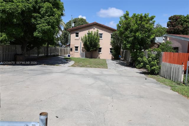 1029 S C St, Lake Worth FL 33460 - Lake Worth, FL - Photo 5