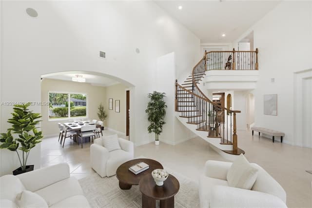 929 Gulfstream Ct, Weston FL 33327 - Weston, FL - Photo 7