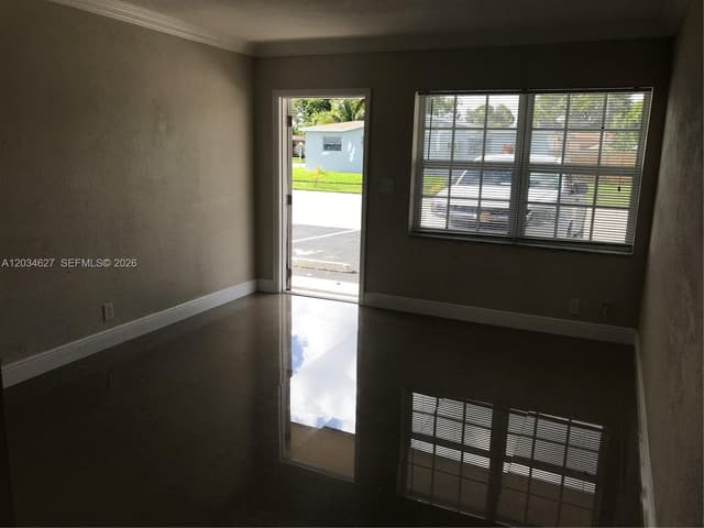 4260 NW 31st Ter, Lauderdale Lakes FL 33309 - Lauderdale Lakes, FL - Photo 3