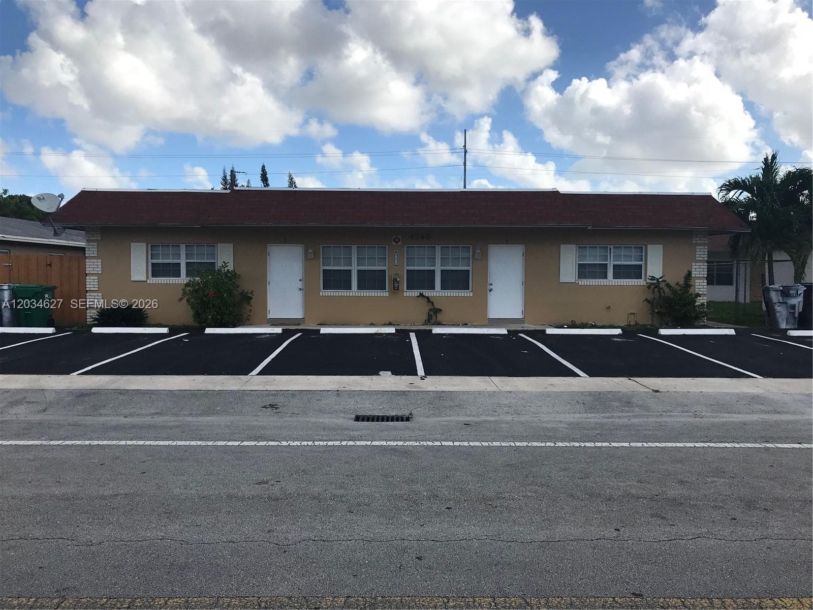 4260 NW 31st Ter, Lauderdale Lakes FL 33309 - Lauderdale Lakes, FL - Photo 1