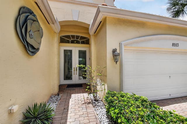 8553 E Via Grande E, Wellington FL 33411 - Wellington, FL - Photo 5
