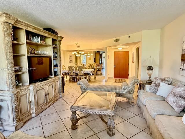 2000 Island Blvd # 308, Aventura FL 33160 - Aventura, FL - Photo 2