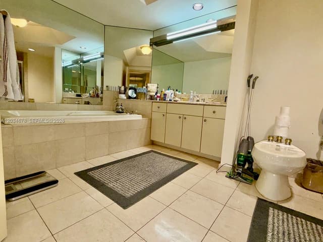 2000 Island Blvd # 308, Aventura FL 33160 - Aventura, FL - Photo 6