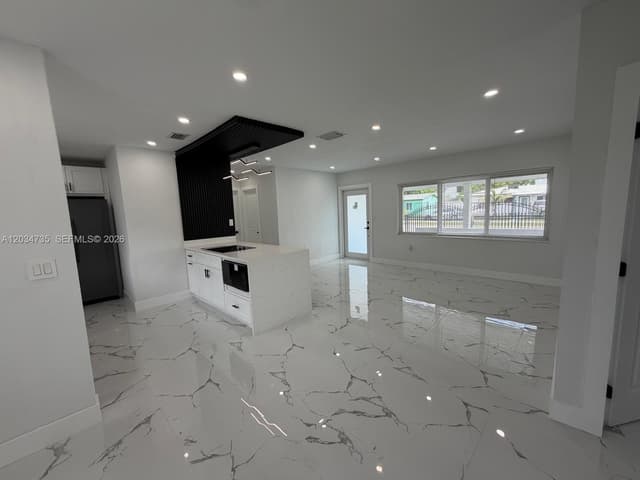 2800 NW 164th St, Miami Gardens FL 33054 - Miami Gardens, FL - Photo 3