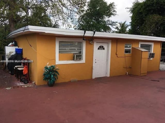 10040 NW 8th Ave, Miami FL 33150 - Miami, FL - Photo 4
