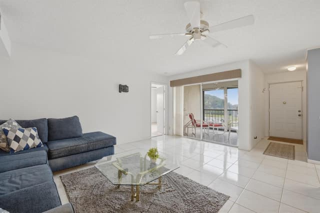 14898 Wedgefield Drive # 208, Delray Beach FL 33446 - Delray Beach, FL - Photo 2
