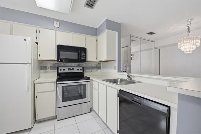 14898 Wedgefield Drive # 208, Delray Beach FL 33446 - Delray Beach, FL - Photo 7