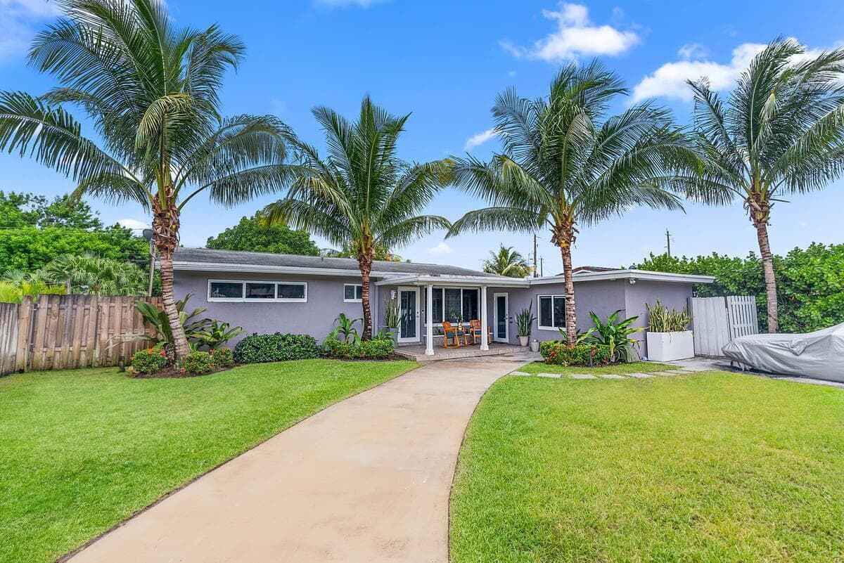 14 NE 26th Court, Wilton Manors FL 33334